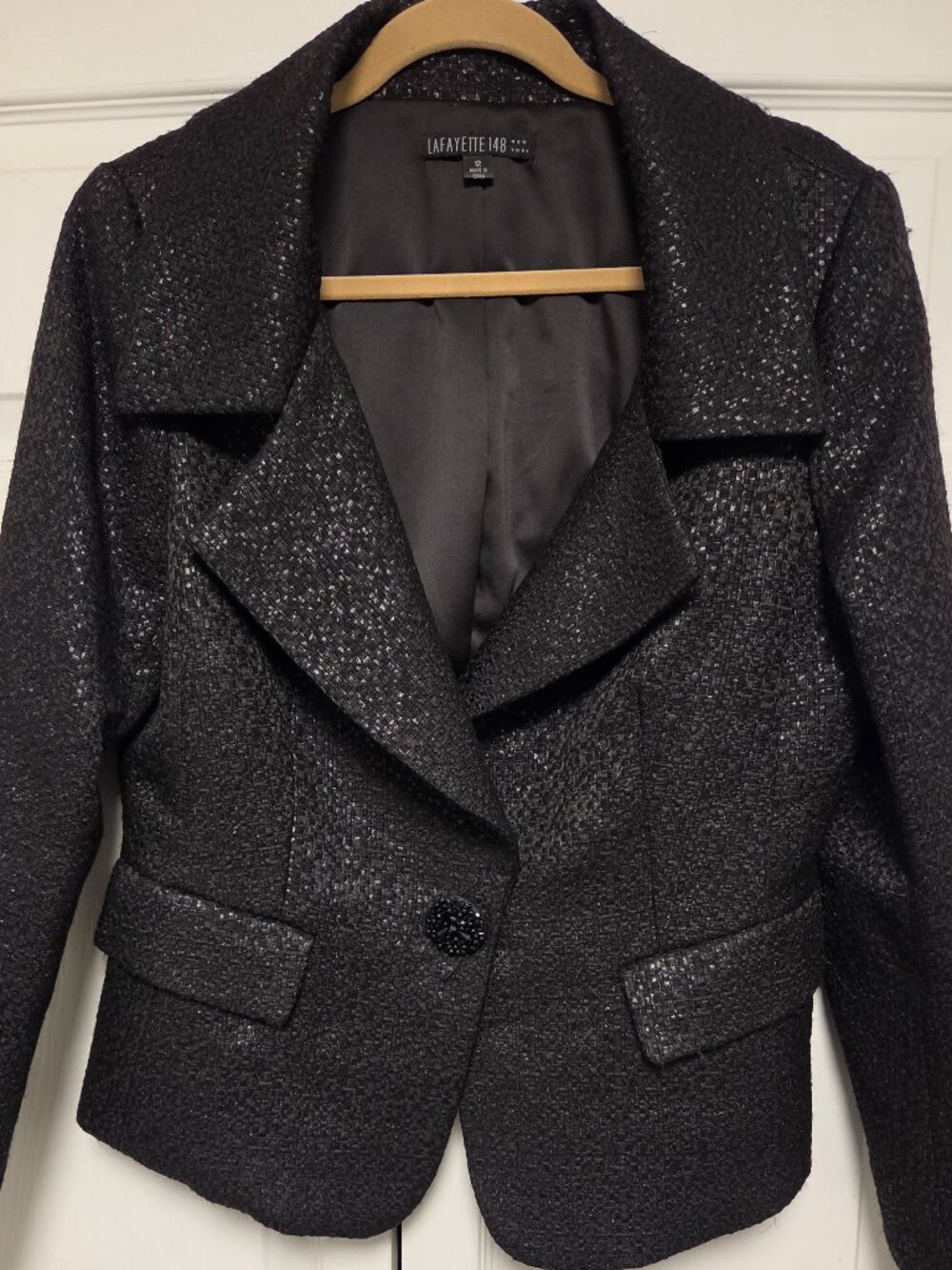 Stunning jaket for any occasion. Pefect condition , Lafaytte 148, size 12.